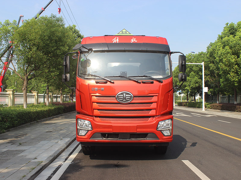 解放19立方SCS5320GFWCA6腐蝕性物品罐式運輸車